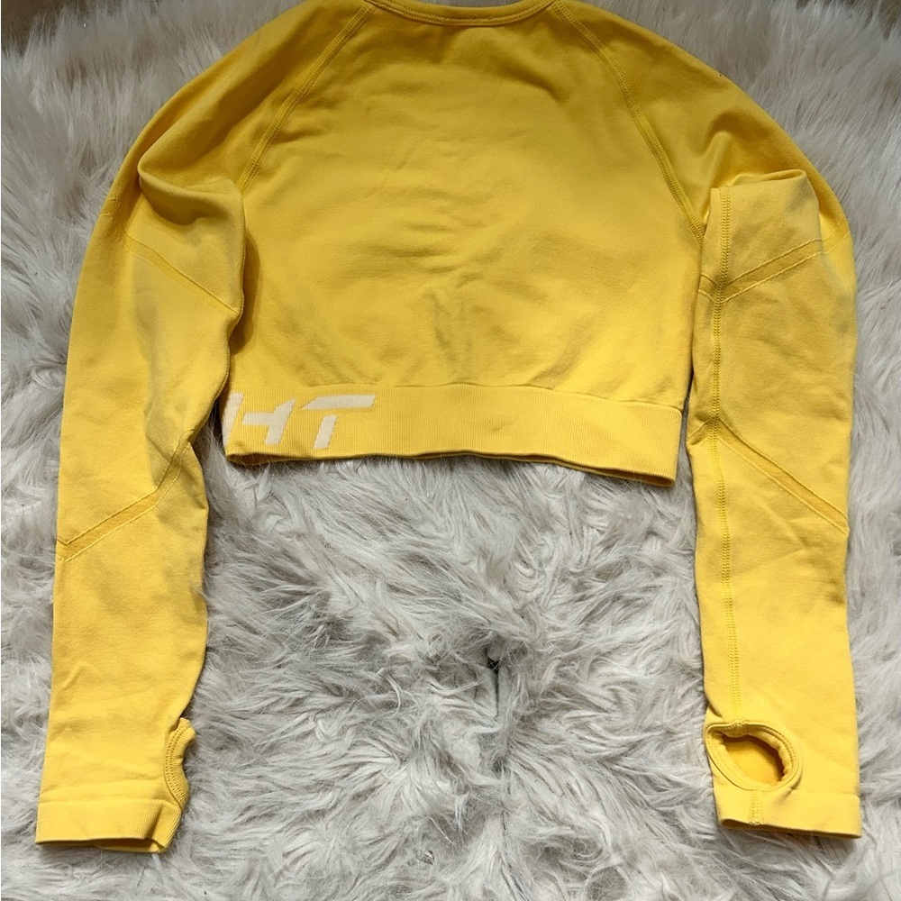 ECHT Arise Scrunch Long Sleeve Crop Top Small Yellow Athleisure - Picture 6 of 7